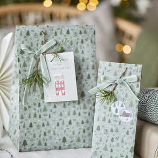 Paper gift bag Christmas forest LovelyNord